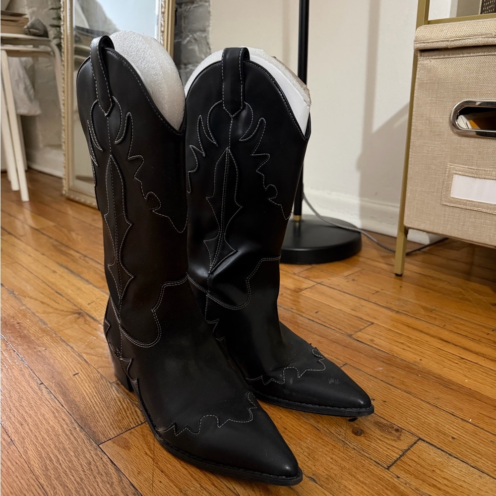 WeWoreWhat Black Embroidered Heeled Boots